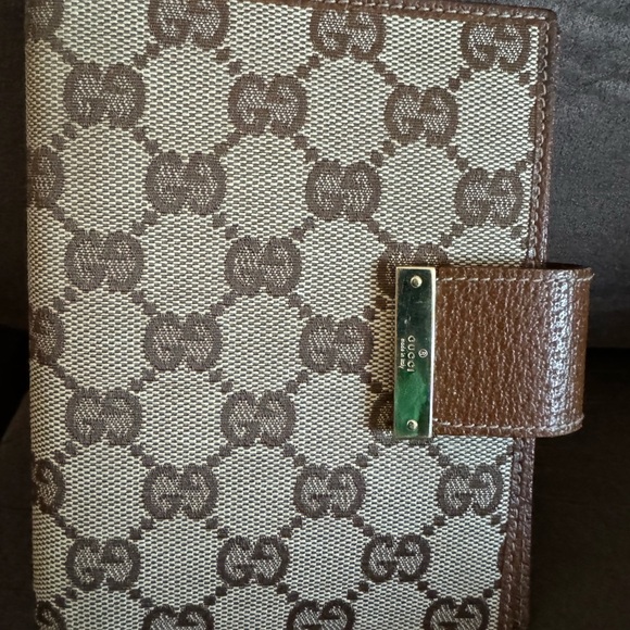 Gucci Canvas Planner - Picture 3 of 8
